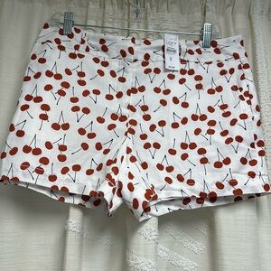 NWT Loft size 8 white with cherries 4” shorts